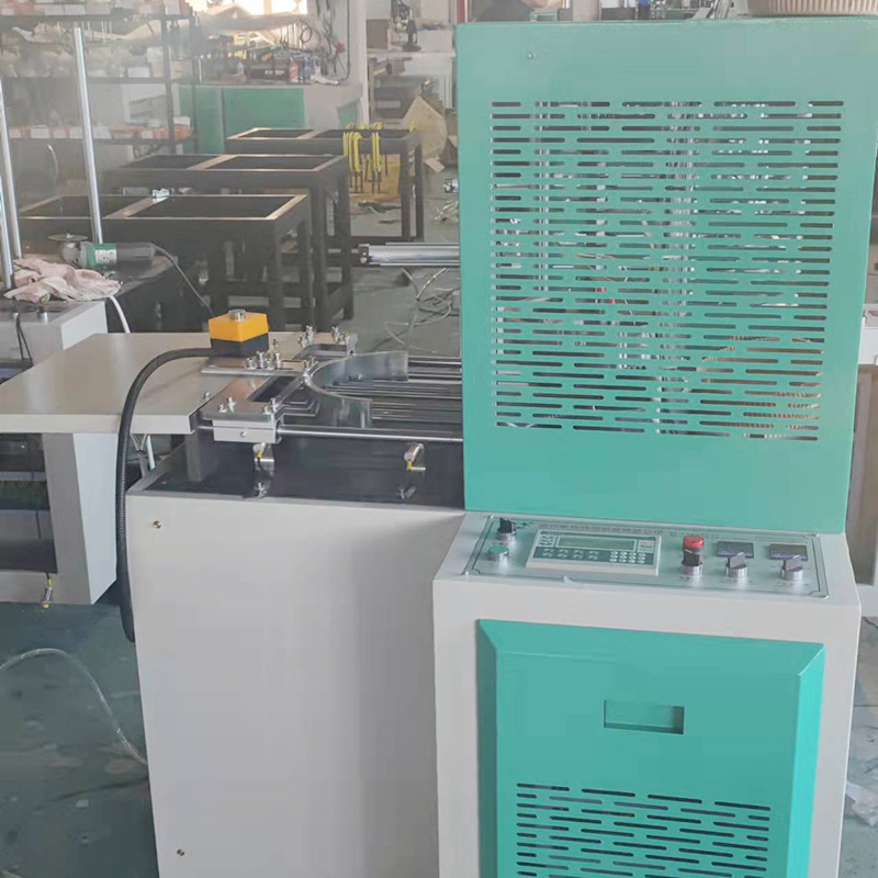 空气炸锅专用硅油纸机器 纸托机 纸盘机 纸碗机 220V电压就可生产