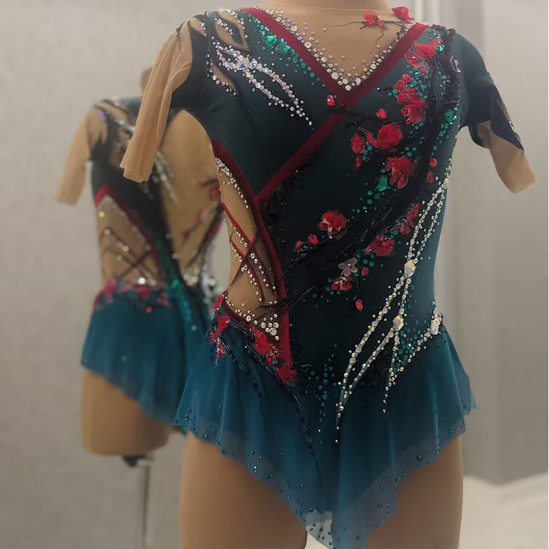 左媄艺术体操儿童成人专业比赛