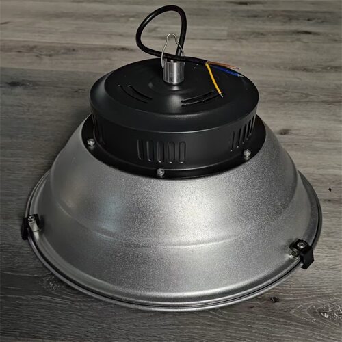 亚明LED防眩光工厂灯100W150W200W室内羽毛球场网球场无影灯
