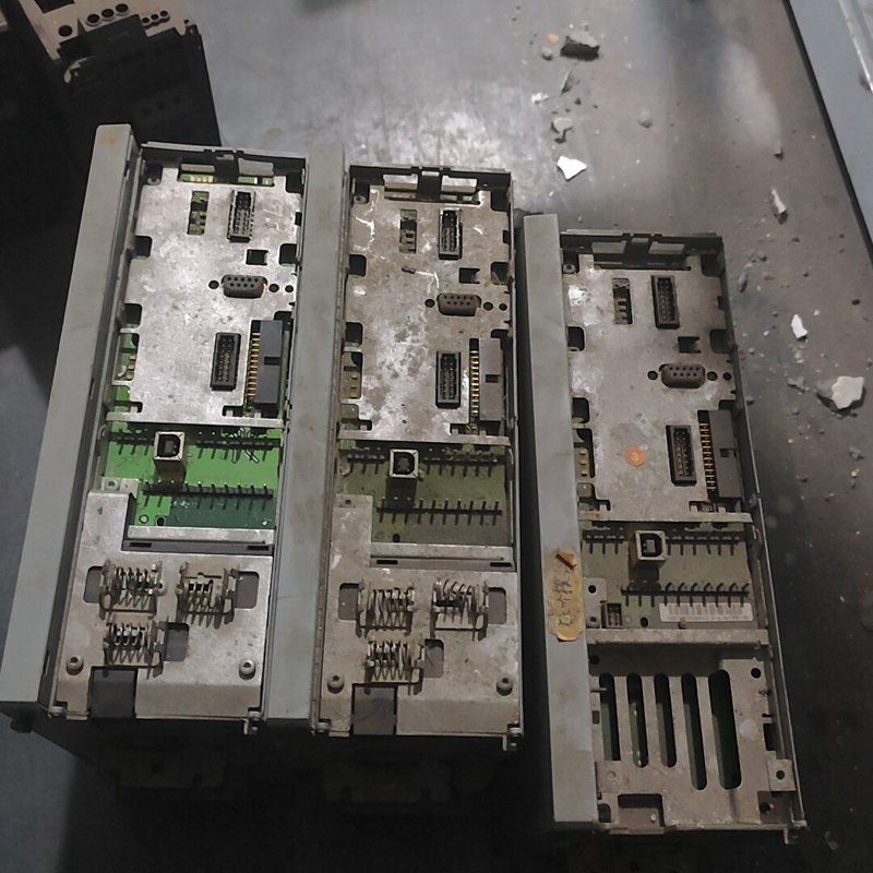 议价丹佛斯变频器FC301系列模块，FC-301P1K5T4E2可维修