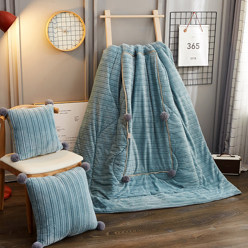 蓝色抱枕被子两用纯色汽车靠背沙发靠垫办公室P午休被水晶绒加厚