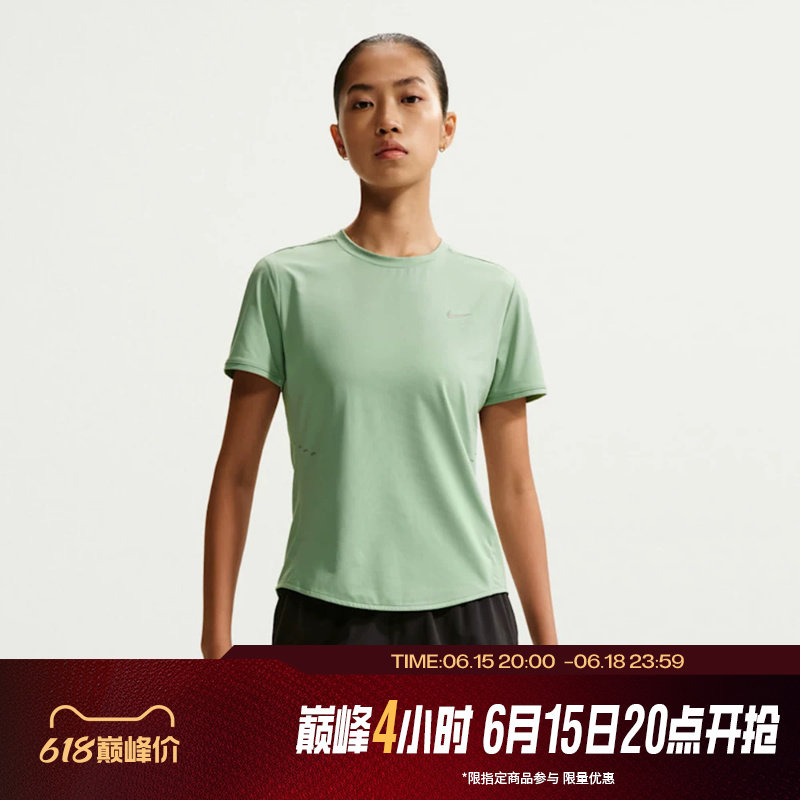 滔搏NIKE耐克女子跑步上衣运动休闲短袖T恤HM9699-006