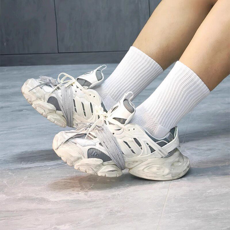 滔搏adidas阿迪达斯男女XLG RUNNER时尚潮流运动训练跑步鞋JS1588