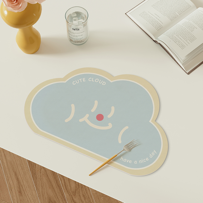 可爱云朵吃饭西餐垫隔热耐烫吸水吸油可擦免洗桌垫耐脏桌布鼠标垫