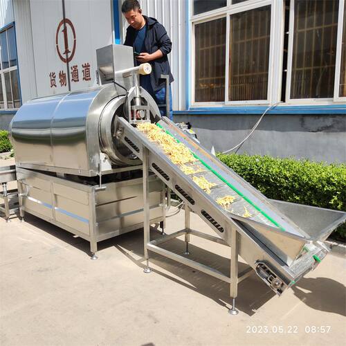 滚筒撒粉拌料机均匀布料 调味品加工设备特价 薯片调味撒粉拌料机
