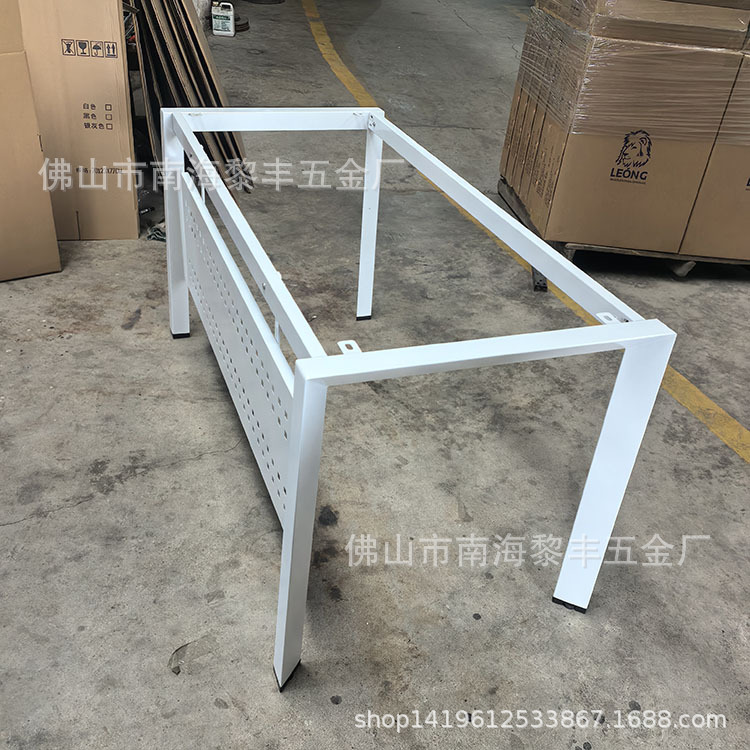 经理办公桌支架加挡板职员脚腿铁艺底座三角管桌脚厂家铁艺支架