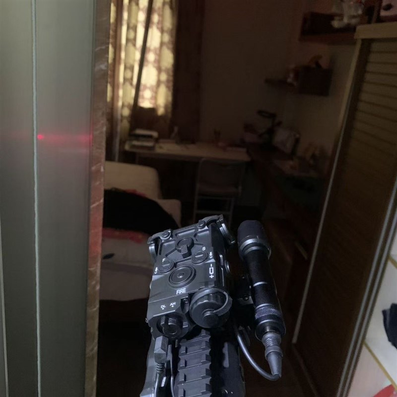OGL镭射激光战术盒PEQ三控双控可调鼠尾手电多功能红绿镭射指示器
