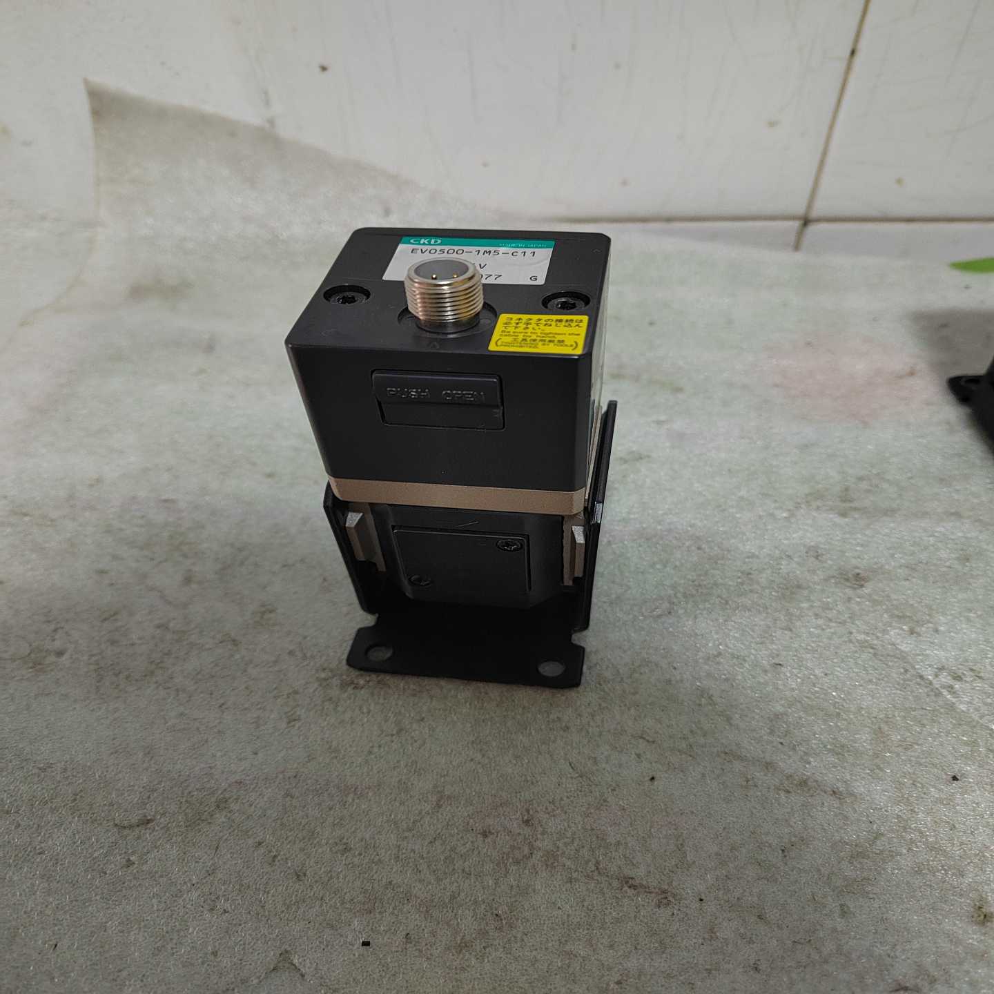 议价CKD电磁阀EV0500-1M5-C11   DC24V，8