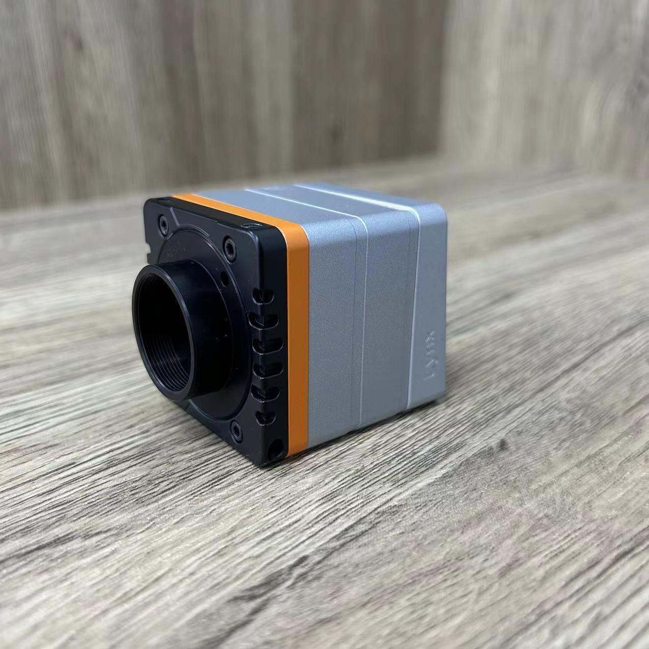 询价~XENICS Lynx 2048 SQ CL短波红外线阵相机