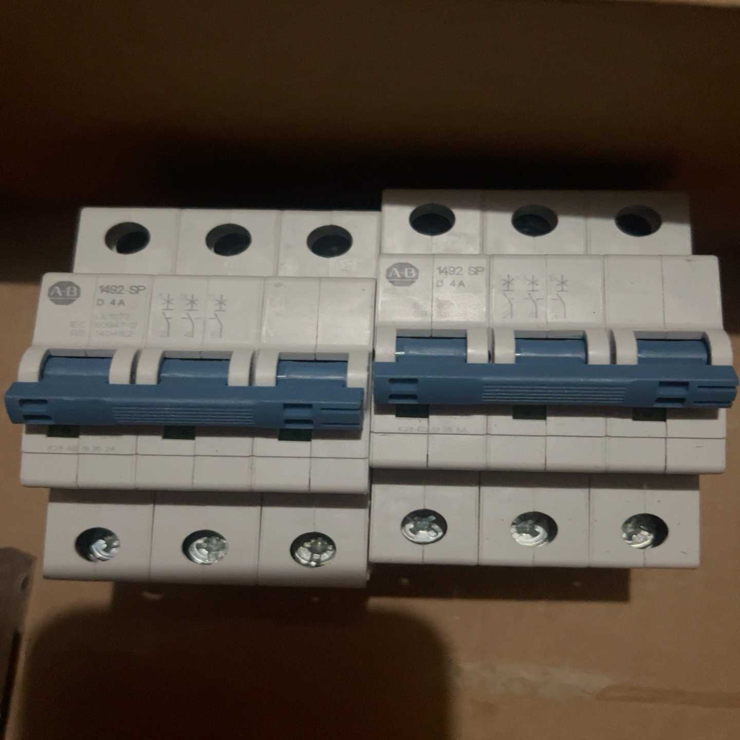 询价AB罗克韦尔1492-SP3D040断路器4A