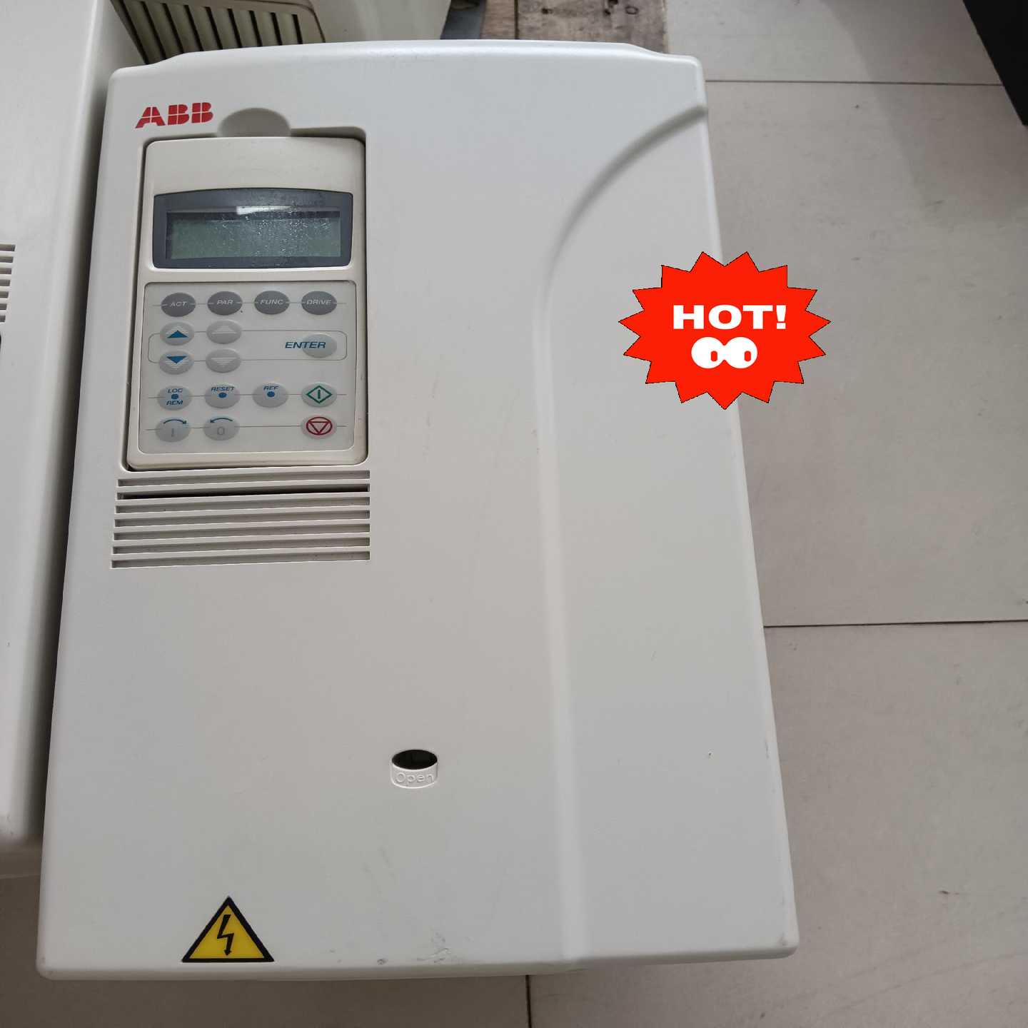 ACS800-01-0050-3+P901  ACS800-（电子设备）