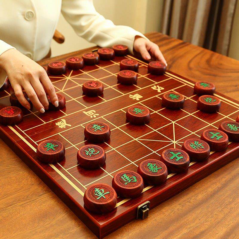 象棋中国象棋儿童实木带木质棋盘学生成人大号便携式套装榉木