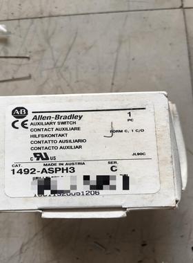 AB罗克韦尔1492-ASPH3全新的包装.四个一起打包。--议价商品