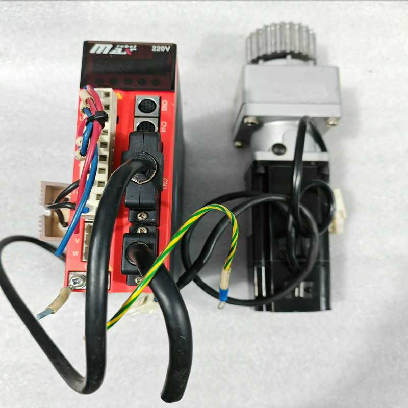 汇川伺服电机驱动套装，驱动器型号：IS500PS2R8I-1（gg设备）