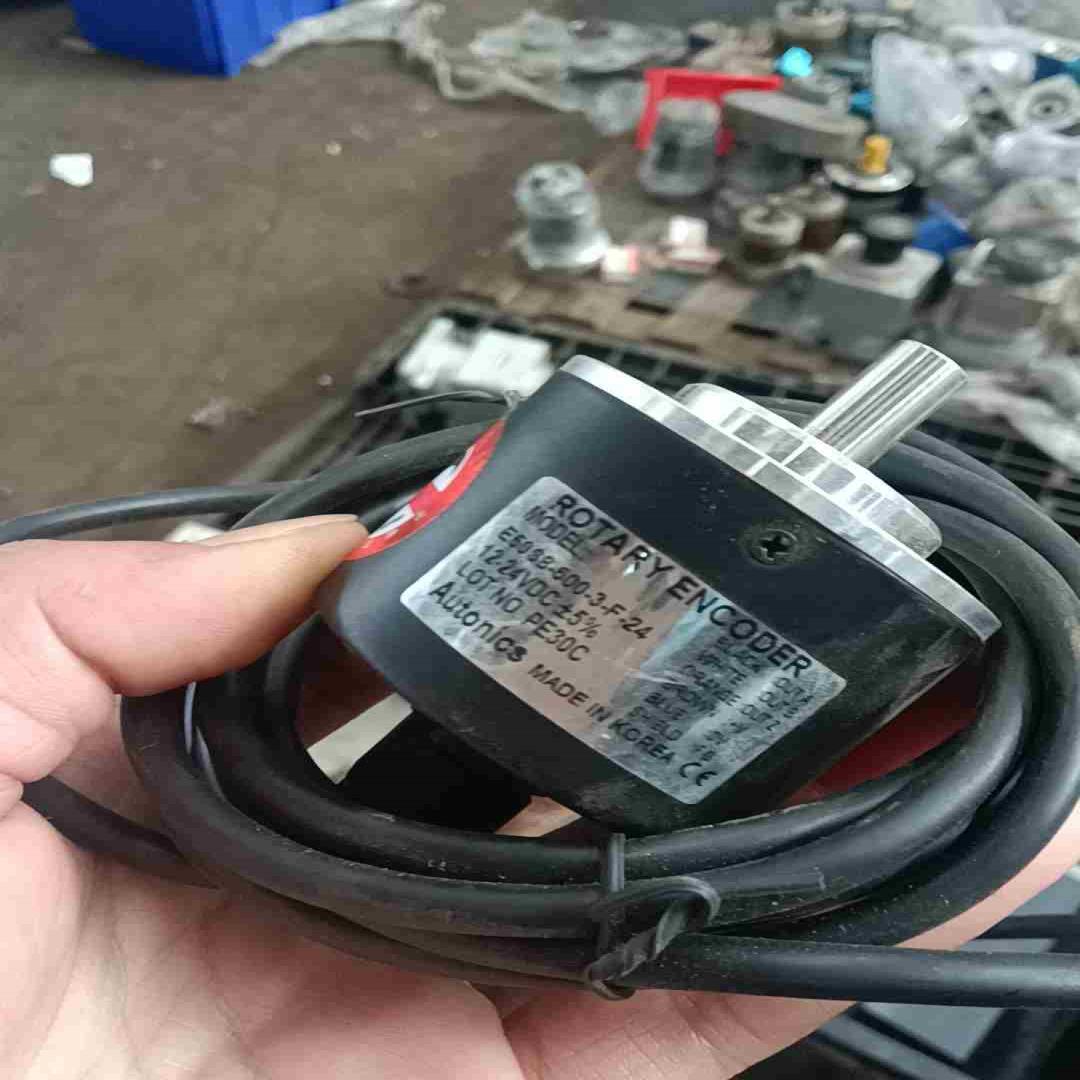 议~奥托尼克斯编码器E50S8-600-3-F-24