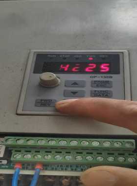 富菱DZB变频器D130B0022L4DK  22千（基数电子）