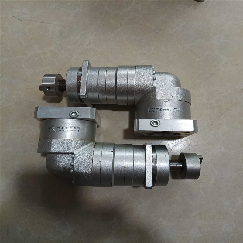 议~EVS-060B-4-K4-14EE9减速机，成色如图，