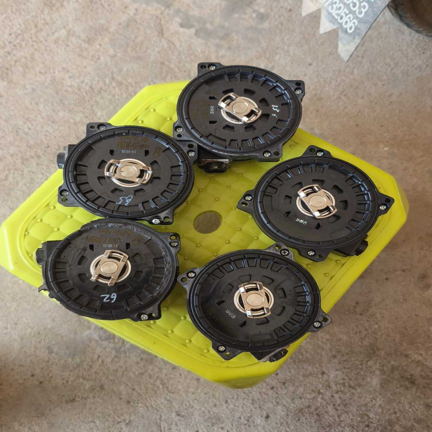 (询价)安川伺服电机编码器UTTIH-B20FK 的联系。