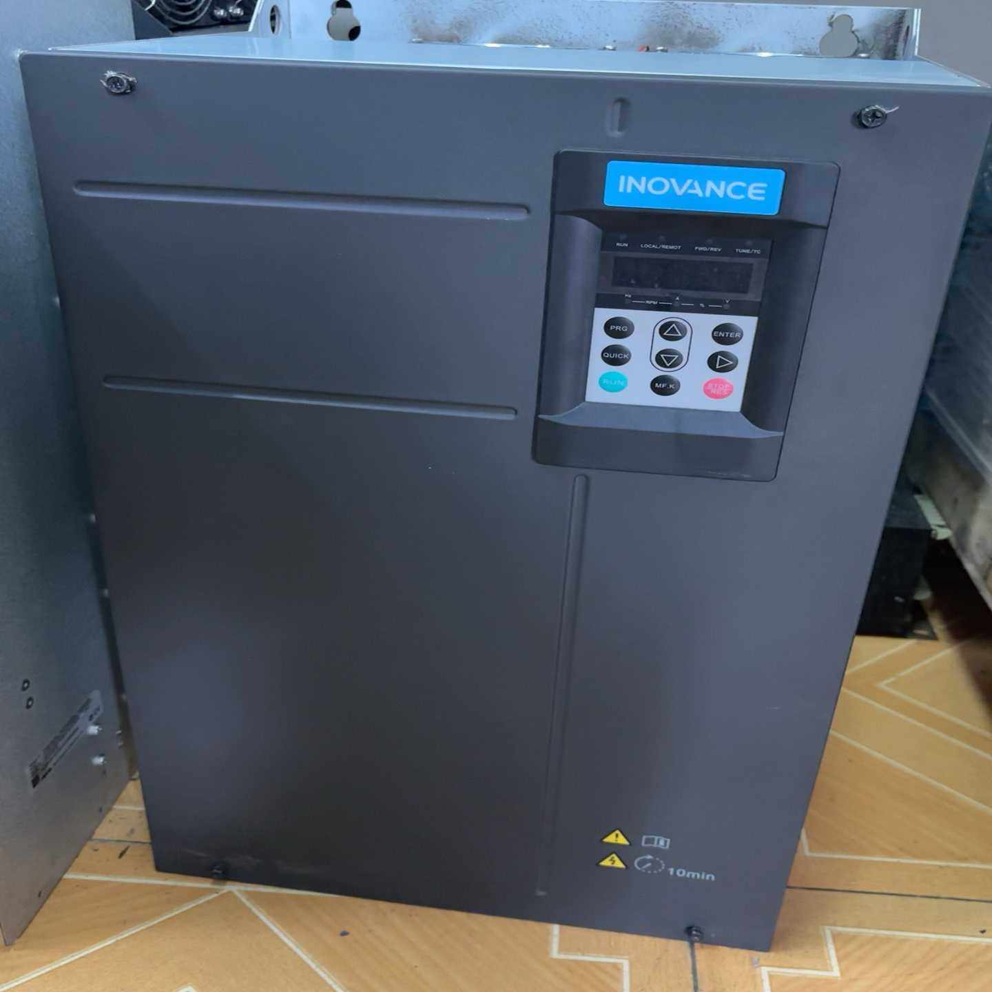 汇川M D500的75 K W【鑫鑫商铺】