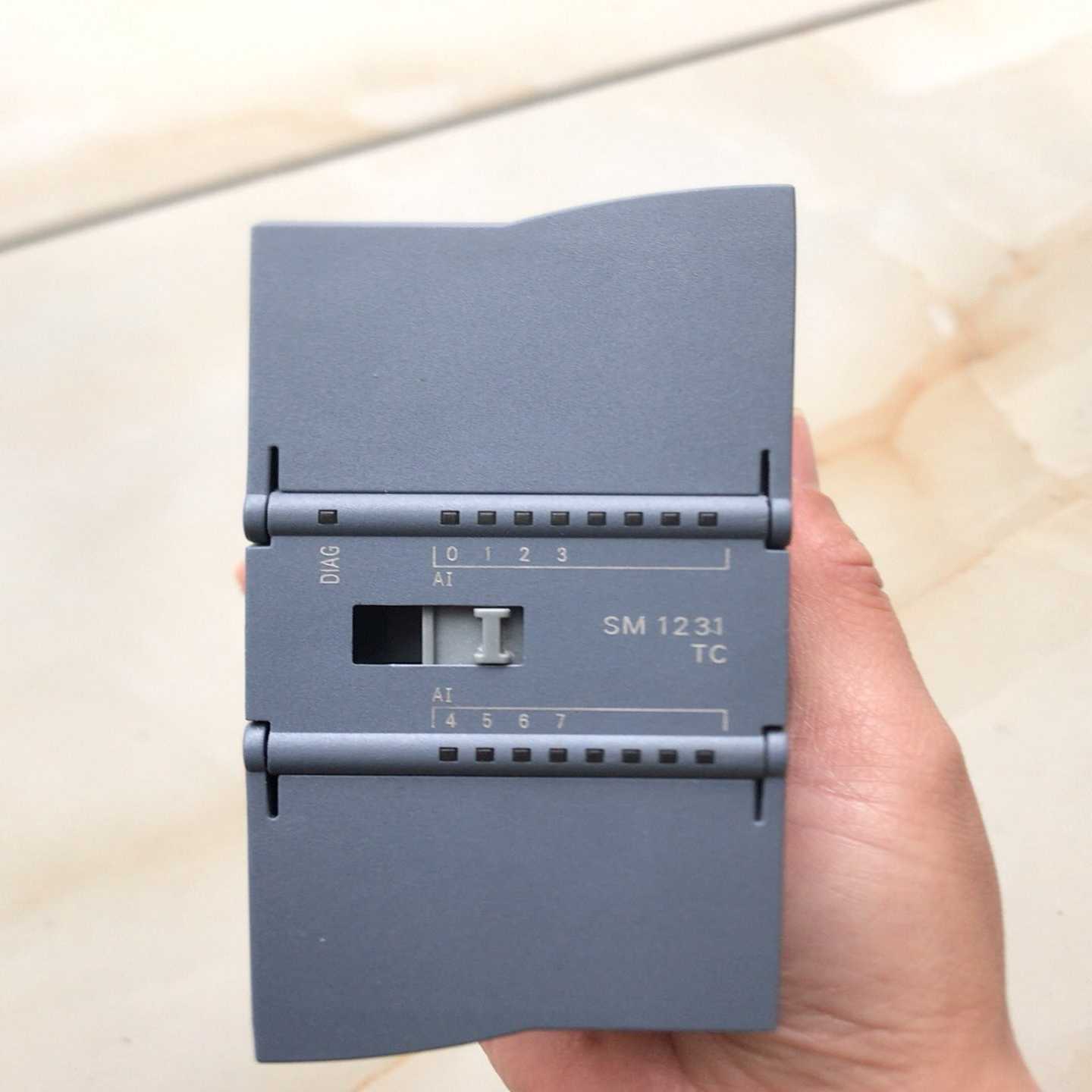 231-5QF30  plc sm1231TC西~询价