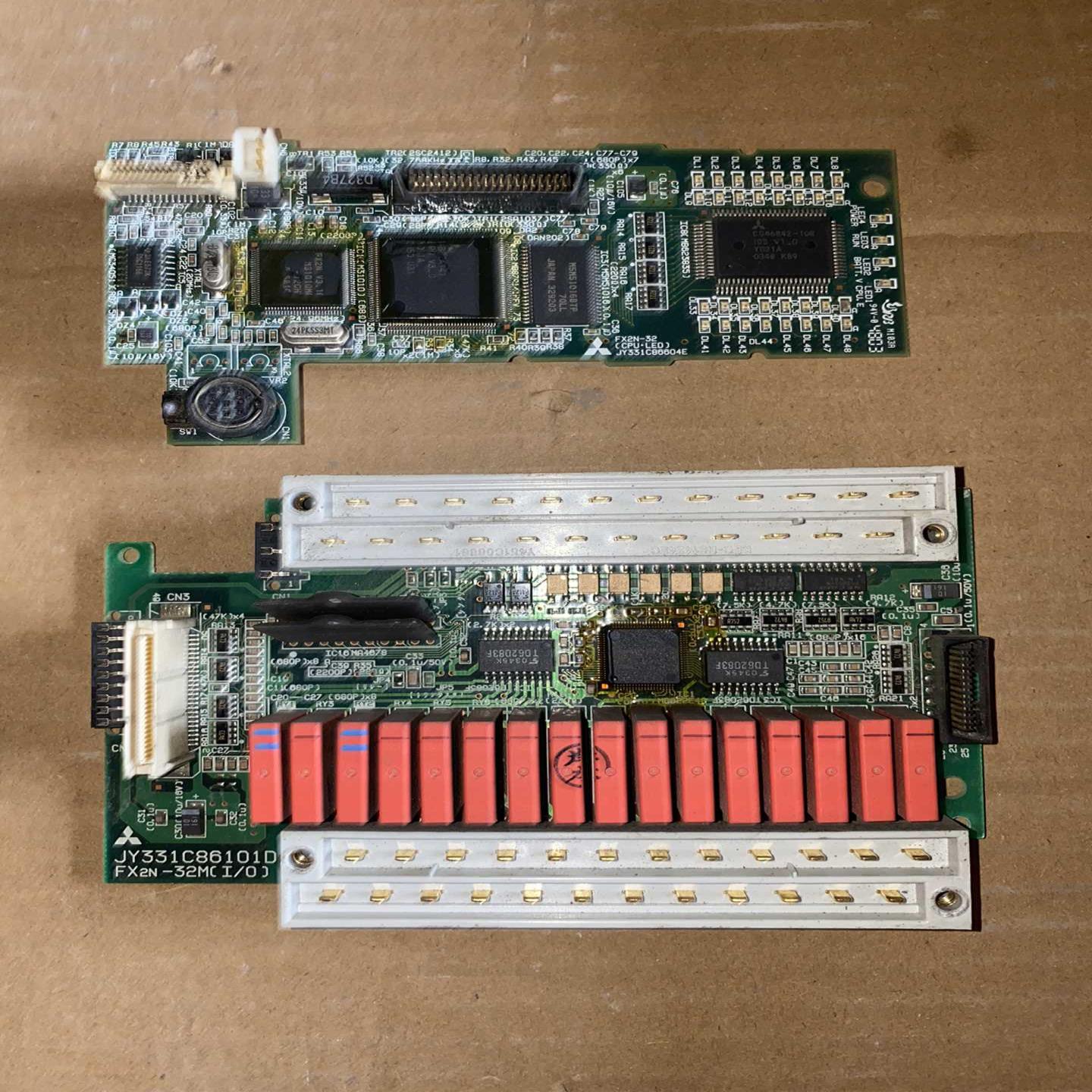 FX2N-32MT 主板和继电器板 IO板 功能正常~询价