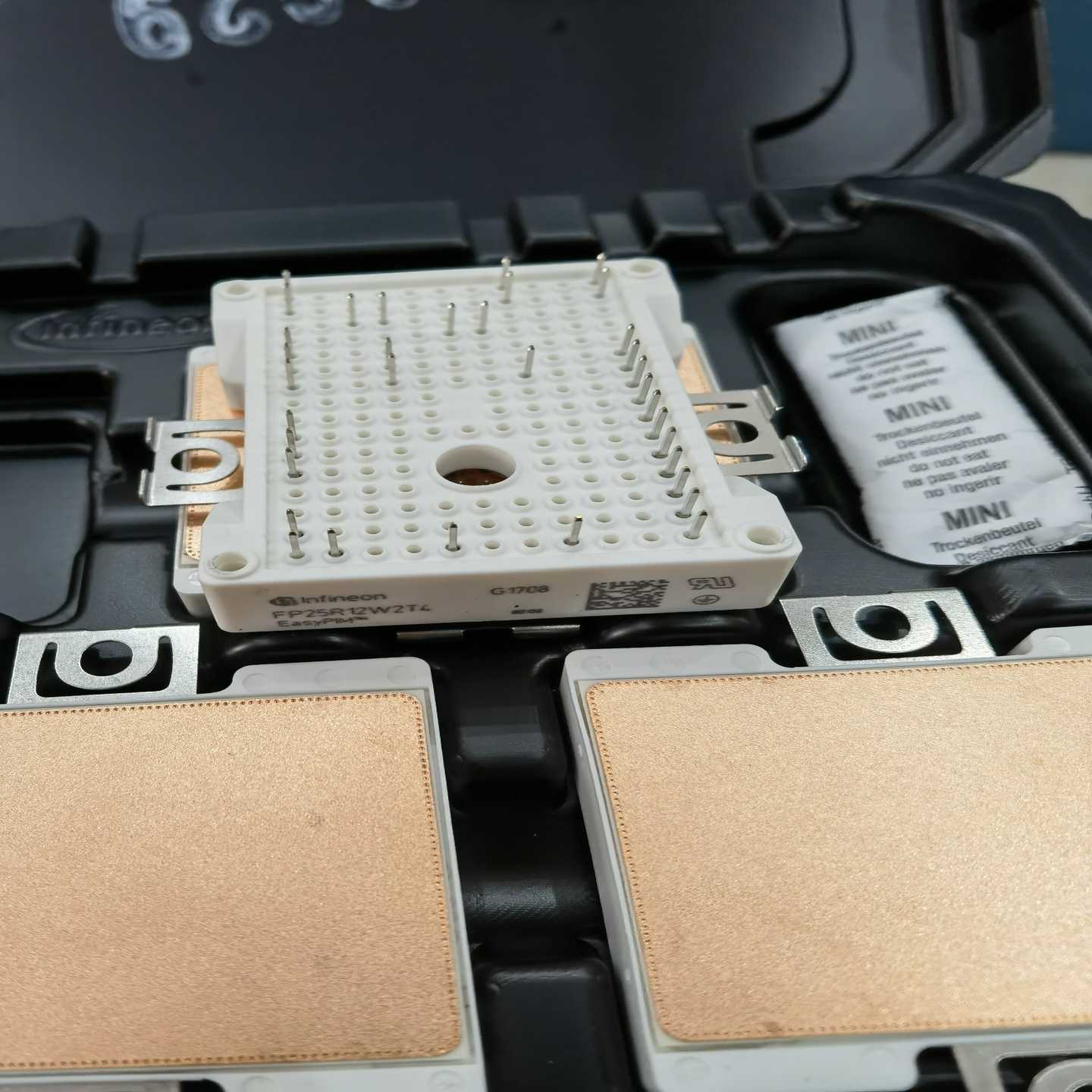 FP25R12W2T4英飞凌  IGBT~询价