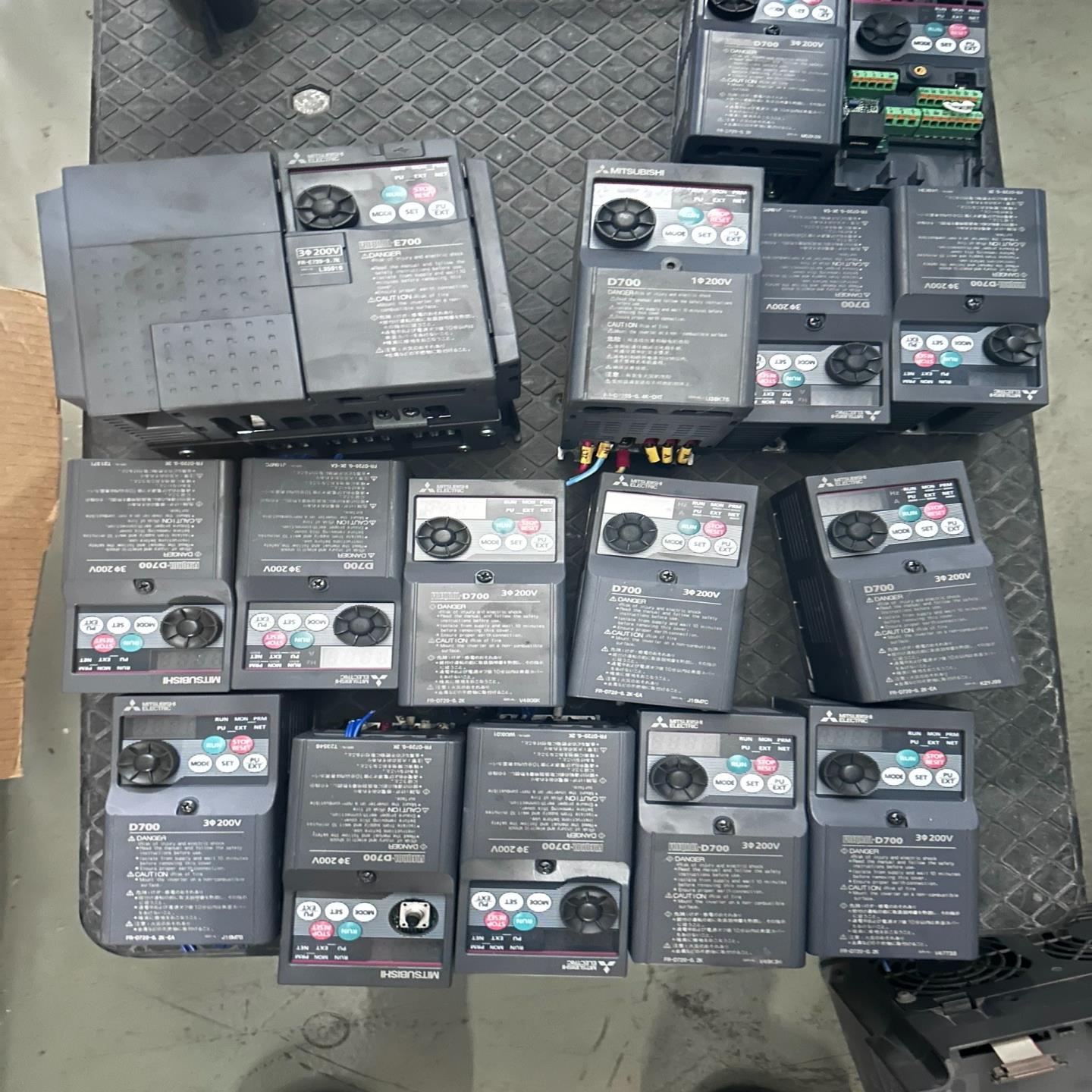 三菱D700变频器FR-D720-0.2K-EA 0.2KW【侨报商行】