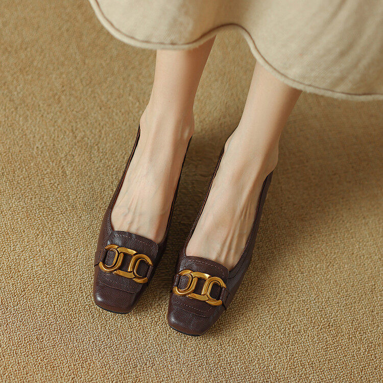 粗跟5.5cm法式复古金属扣软羊皮单鞋女2024新款方头通勤风小皮鞋~,户外/登山/野营/旅行用品,登山鞋/徒步鞋,淘宝优惠券,粉丝福利购,淘宝优惠卷