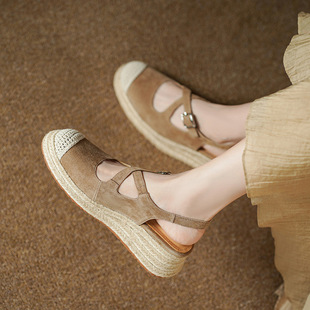 2025新款羊皮复古草编坡跟包头凉鞋厚底增高渔夫鞋女配裙子
