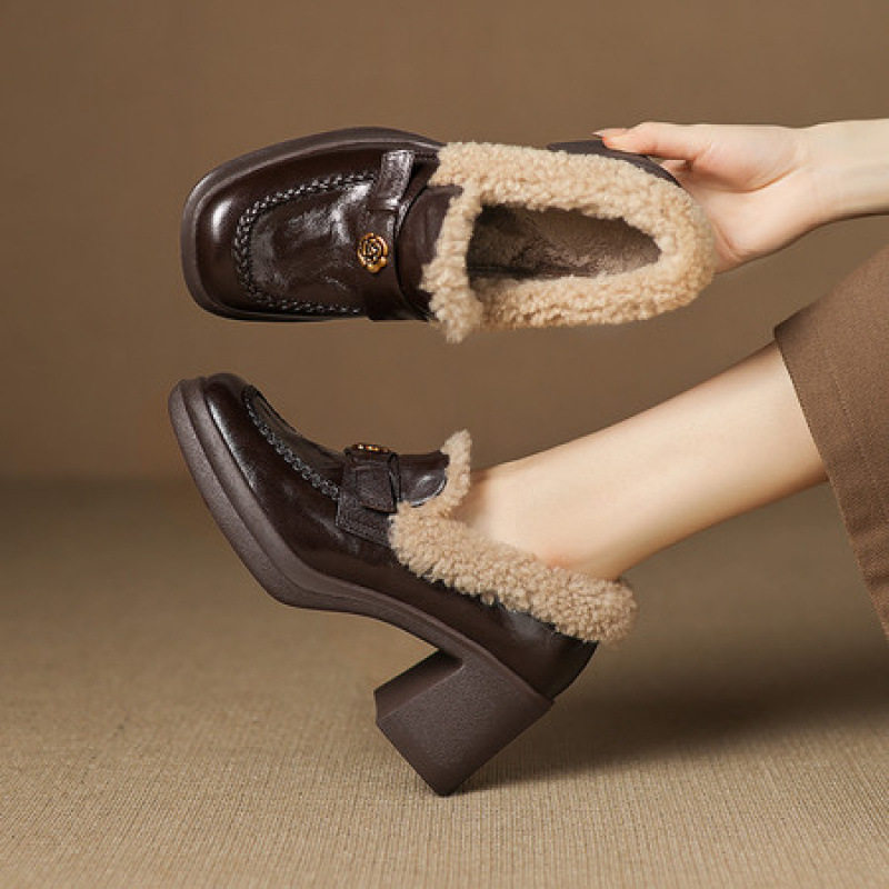 2025新款复古加绒乐福鞋女冬保暖粗跟深口单鞋真皮厚底高跟毛毛鞋,户外/登山/野营/旅行用品,登山鞋/徒步鞋,淘宝优惠券,粉丝福利购,淘宝优惠卷
