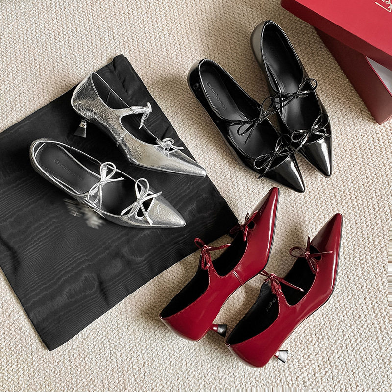 漆皮气质蝴蝶结尖头小猫跟气质玛丽珍单鞋2024秋季浅口双带高跟鞋,户外/登山/野营/旅行用品,登山鞋/徒步鞋,淘宝优惠券,粉丝福利购,淘宝优惠卷