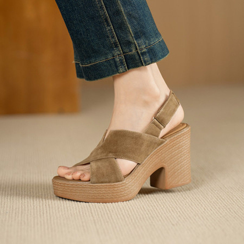 欧美风厚底防水台凉鞋女真皮2025新款夏季高跟粗跟百搭罗马鞋外穿,户外/登山/野营/旅行用品,登山鞋/徒步鞋,淘宝优惠券,粉丝福利购,淘宝优惠卷