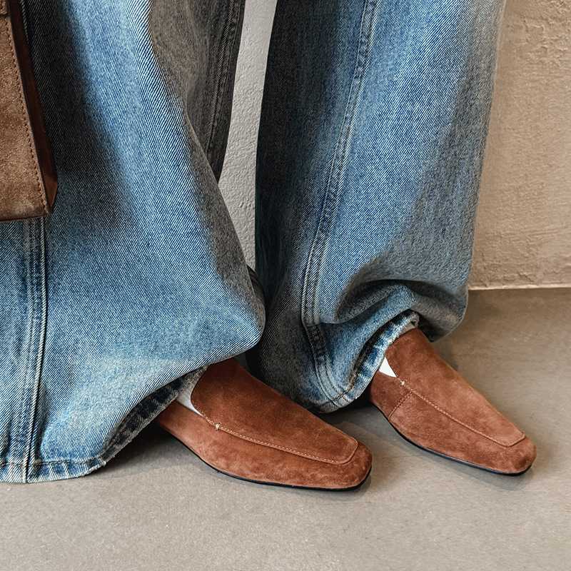 新品韩版复古平粗跟单鞋方头女休闲舒适一脚蹬小皮鞋黑深棕焦糖色