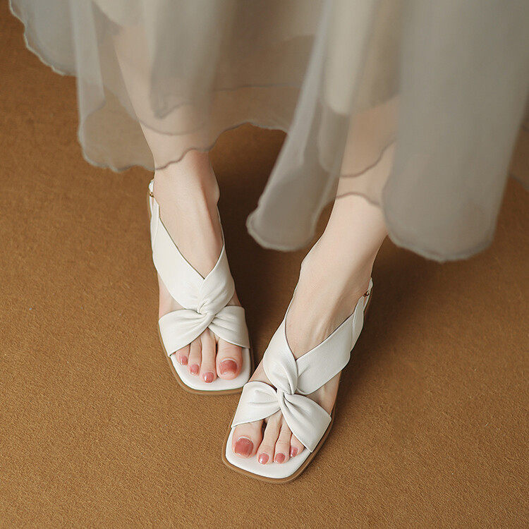 韩版牛皮方头交叉时尚露脚趾中跟女凉鞋春夏新款舒适羊皮好穿女鞋,户外/登山/野营/旅行用品,登山鞋/徒步鞋,淘宝优惠券,粉丝福利购,淘宝优惠卷