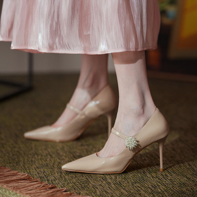 法式细跟浅口玛丽珍鞋牛漆皮尖头串珠花朵高跟牛皮女鞋通勤单鞋