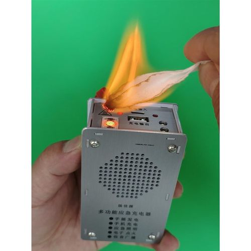 手摇发电收音机多功能手电筒点火器USB充电应Q急防灾末日生产装备