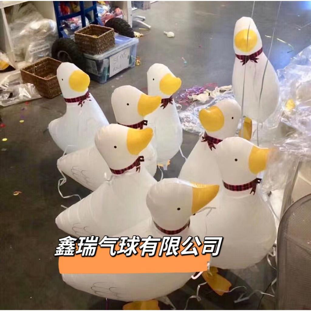 行走气球走路动物气球网红猪玩具动物地摊混批散步猪猪气球