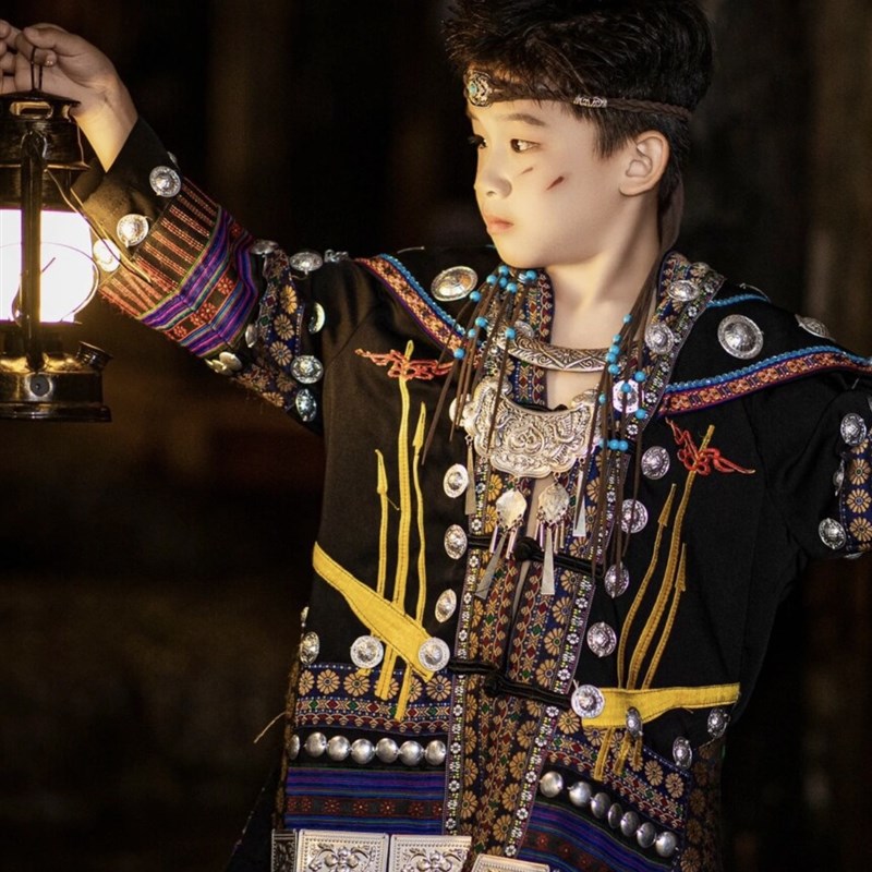 男童苗族土家族服饰旅拍儿童民族风E舞台六一儿童节演出服少数民