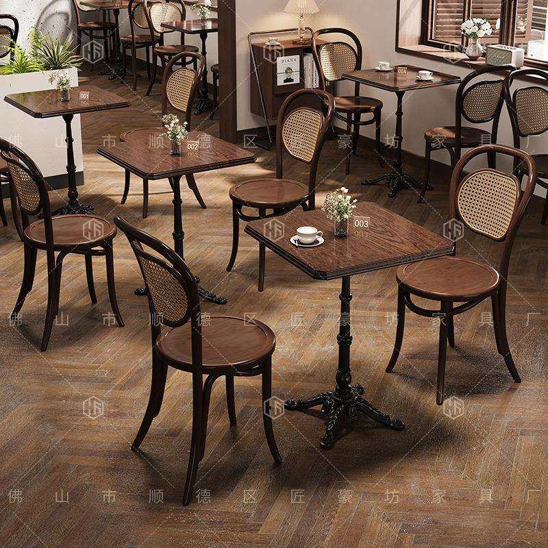 咖啡厅桌椅组合甜品烘焙店椅子奶茶店美式复古西餐厅实木桌子商用