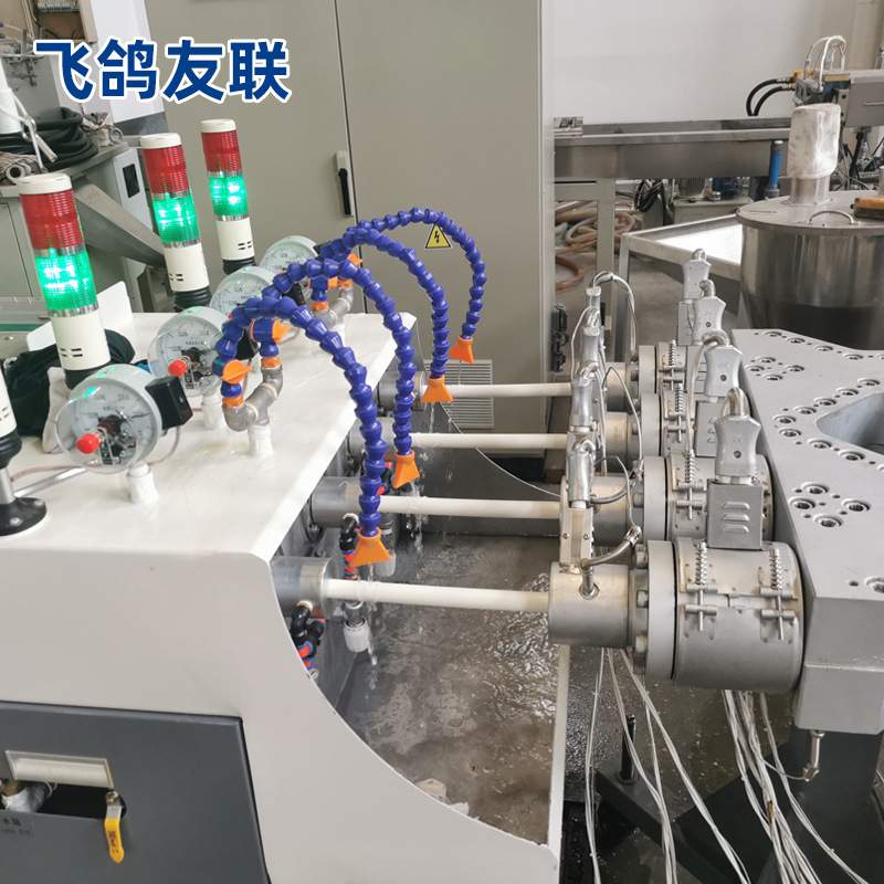 现货 双螺杆挤出机PE PVC PP软管穿线管波纹管塑料管材生产线