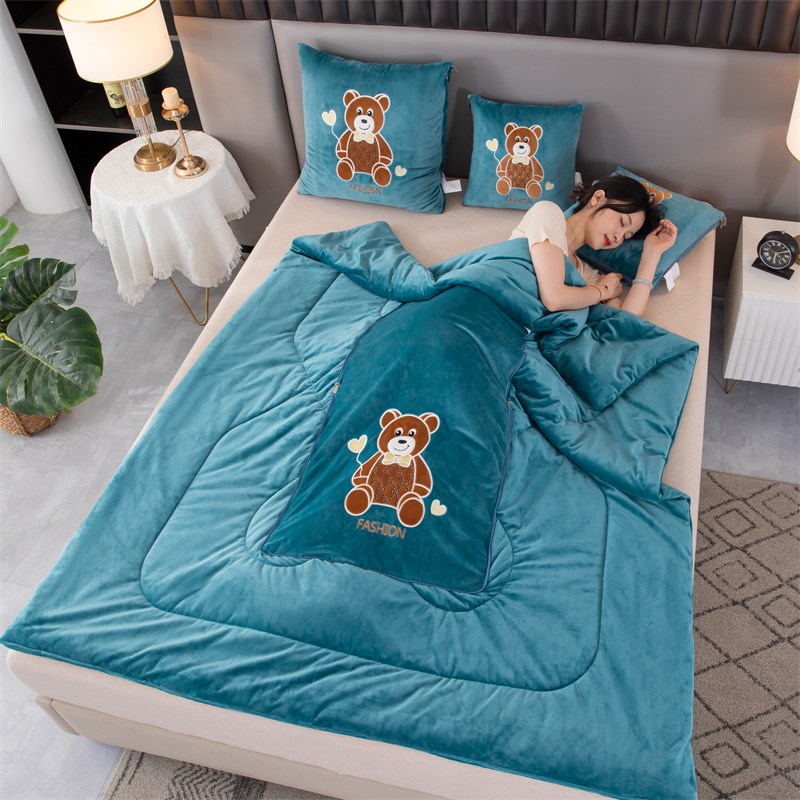 多功能二合c一抱枕被子两用婴儿绒高端贴布绣保暖加厚午睡毯靠枕