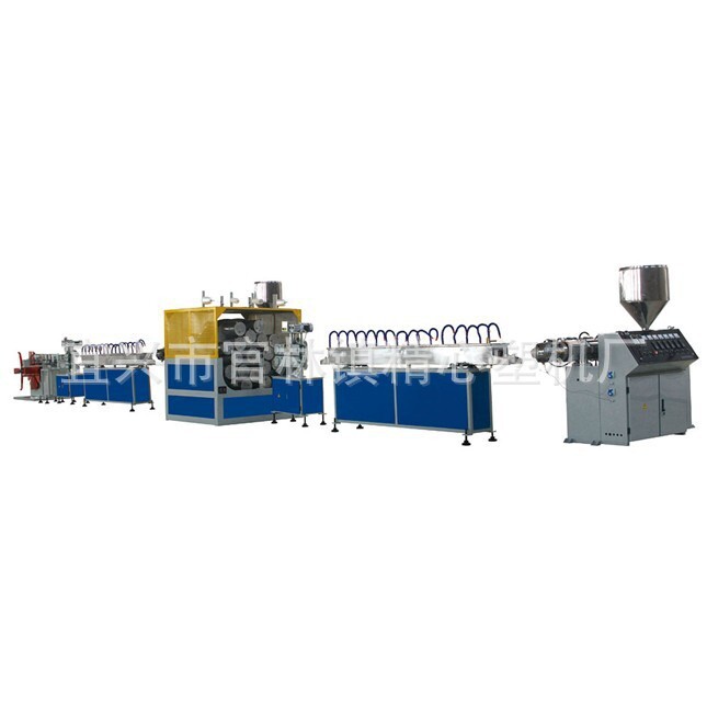 厂家供应塑料拉管机组 pvc管材设备 多种型号塑料管材设备