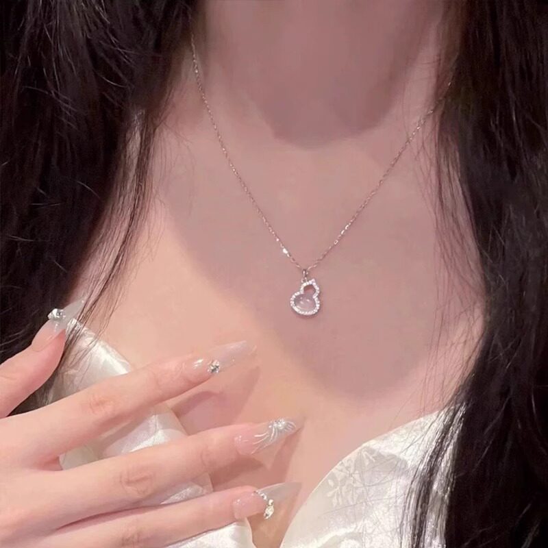 999纯银玉髓葫芦项链女款高级感轻奢小众设计锁骨链送女朋友礼物