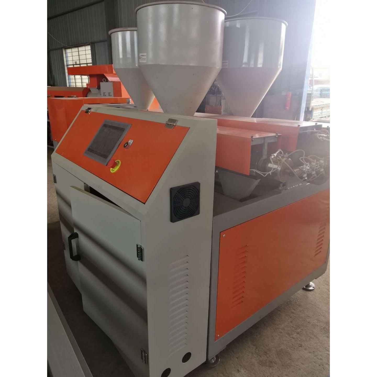 PC灯管塑料挤出机   瑜伽垫片塑料挤出机