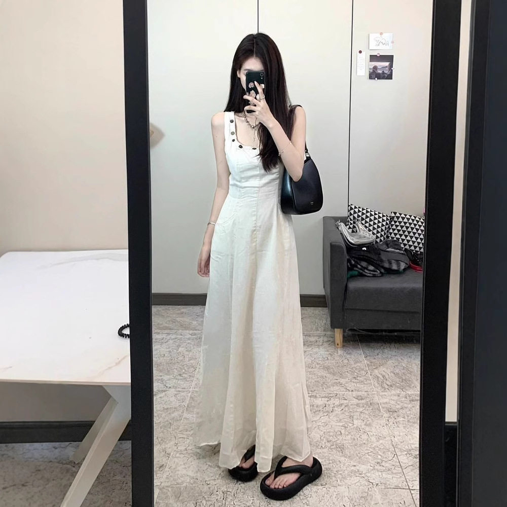 2025夏季新款法式气质海边度假白色连衣裙子女装梨形身材无袖长裙