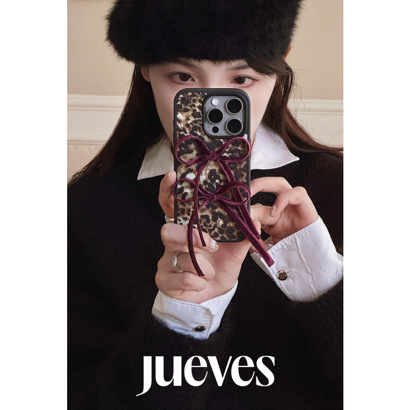 JUEVES星期四深紫色豹纹丝绒绑带壳14promax手机壳苹果15pm蝴蝶结15pro黑边15promax软壳14pr