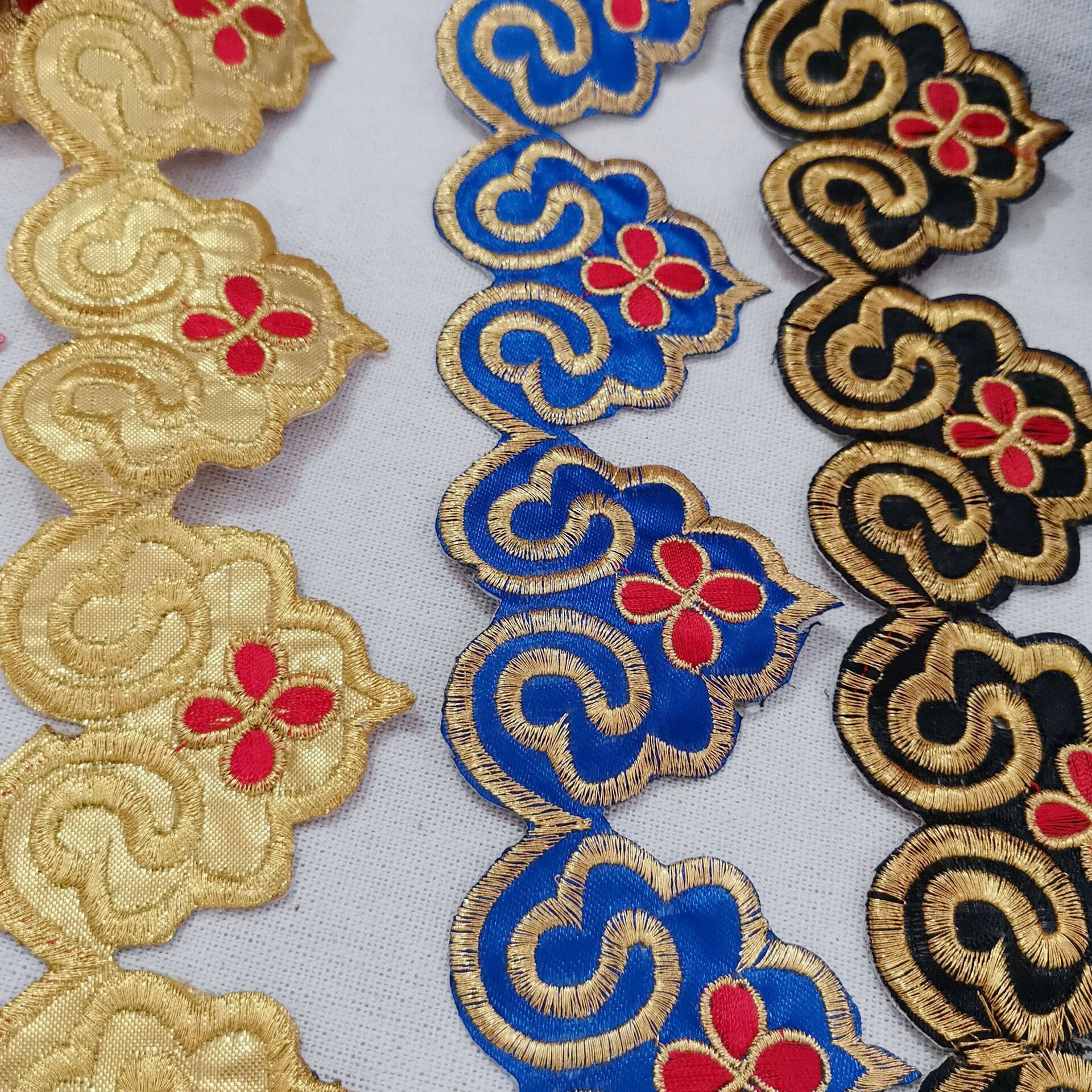 寿桃祥云纹金线彩色刺绣布贴熨烫烫花带长条背胶裙摆舞台腰带花边