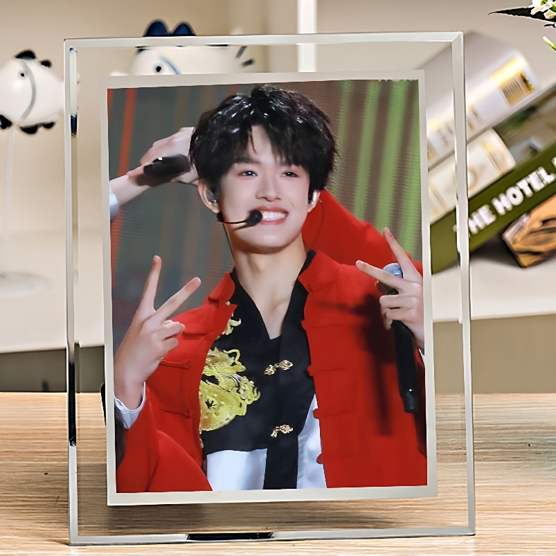 TF三代张极定制相框摆台明星信片图片diy宿舍办公室装饰品