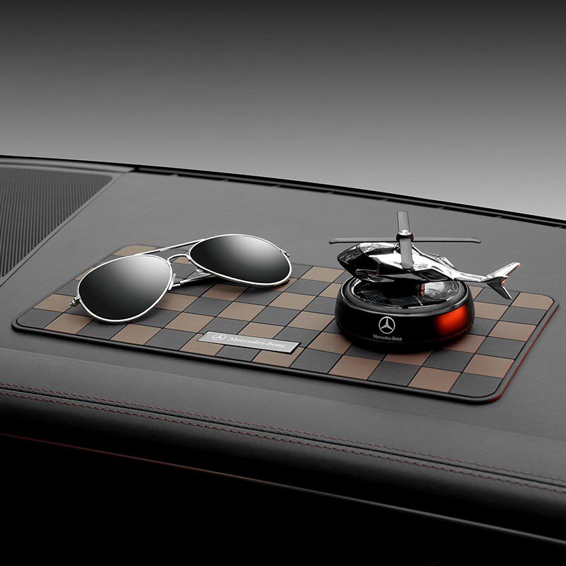 车载防滑垫汽车摆件适用奔v驰奥迪中控仪表台手机固定车用置物胶,汽车用品/电子/清洗/改装,防滑垫/防护垫,淘宝优惠券,粉丝福利购,淘宝优惠卷