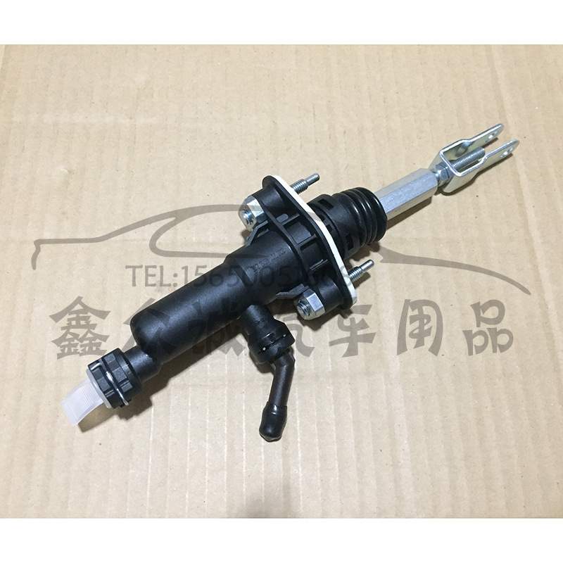 适用于桑塔纳3000普桑03志俊离合器总泵330721401B  330 721 401B